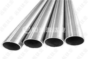 钛管的收缩行为是怎样变化的？